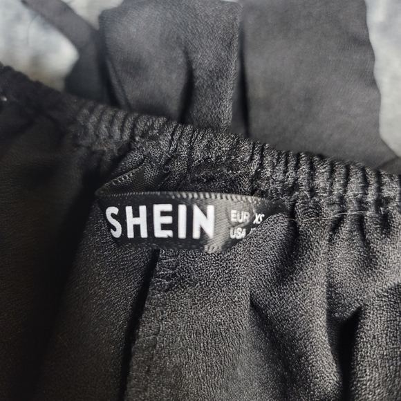 Black crop top - Picture 3 of 3